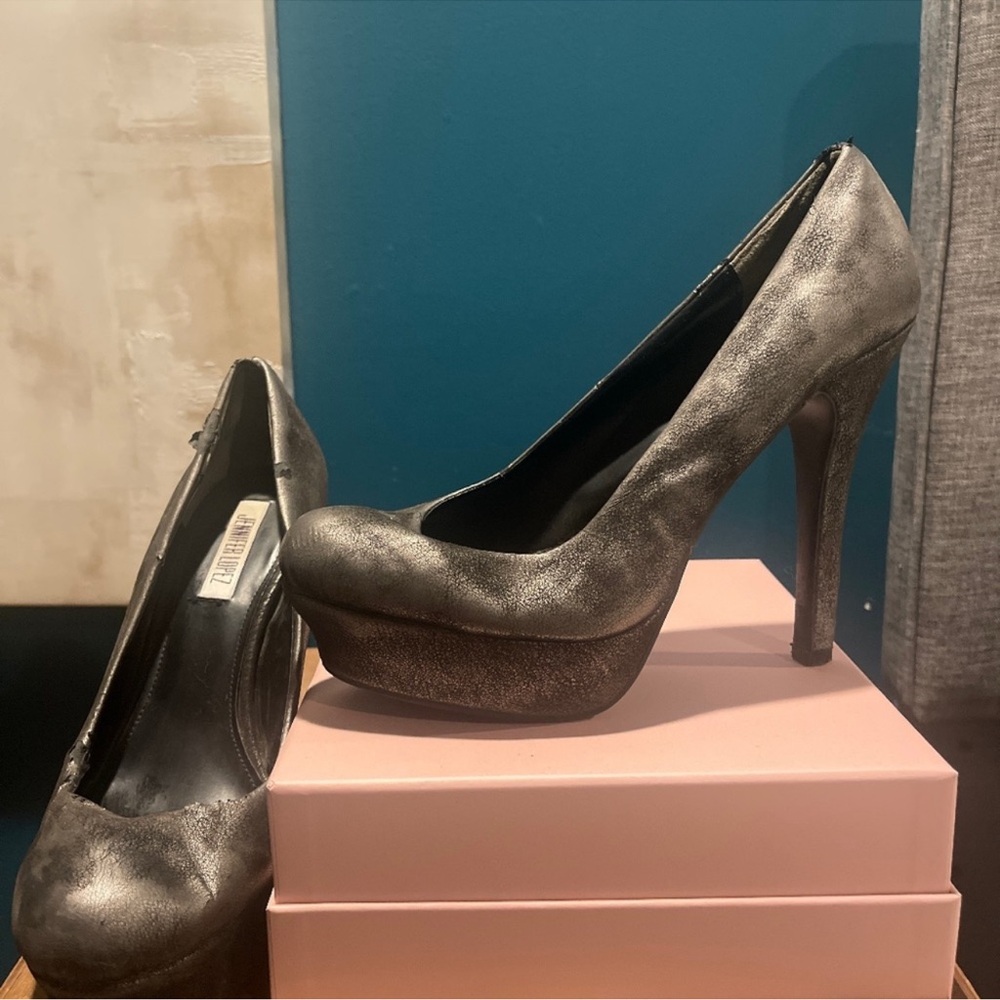 Jennifer Lopez Metallic Gray Heels